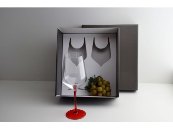 Packaging Copon Pinot Noir Pierna de Color