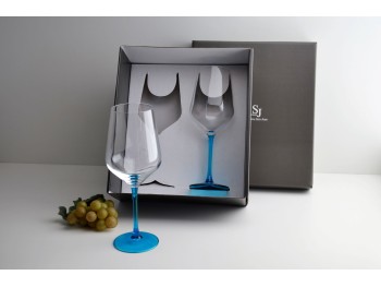 Packaging Copon Pinot Noir Pierna de Color